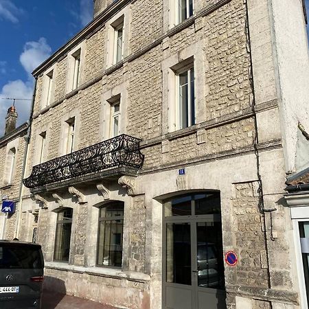 Superbe Studio Centre Ville * Clim * Wifi * Haut De Gamme * Angouleme Luaran gambar