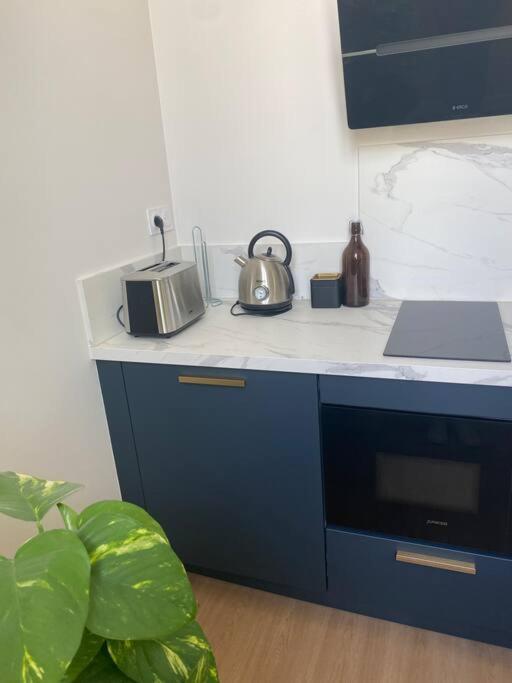 Superbe Studio Centre Ville * Clim * Wifi * Haut De Gamme * Angouleme Luaran gambar